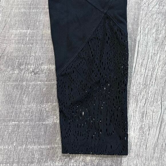 Victorias Secret PINK SPORT Black Yoga Legging Womens M Lace Ankle Mid Rise - Picture 4 of 9